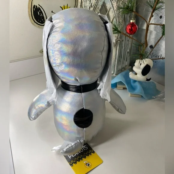 Peanuts Snoopy Silver Iridescent 75th Anniversary - Picture 2 of 6